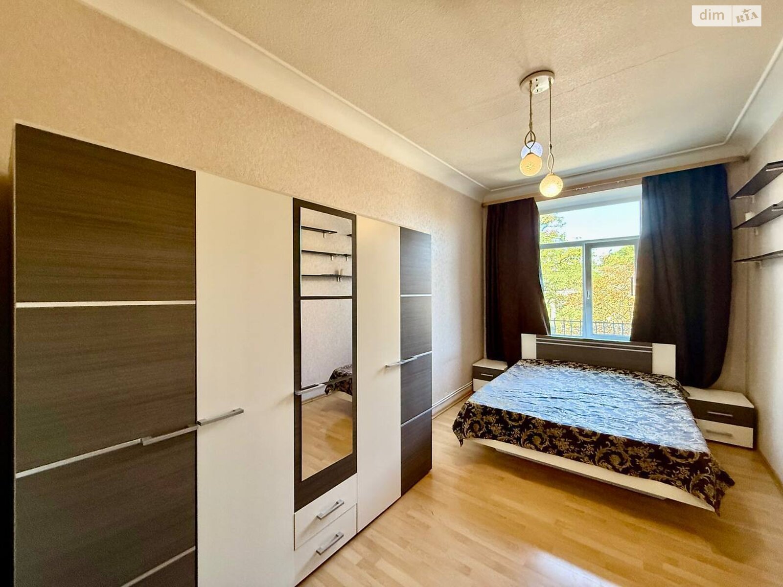 Продажа двухкомнатной квартиры в Днепре, на просп. Яворницкого Дмитрия 119, район Привокзальный фото 1 Продажа двухкомнатной квартиры в Днепре, на просп. Яворницкого Дмитрия 119, район Привокзальный фото 1