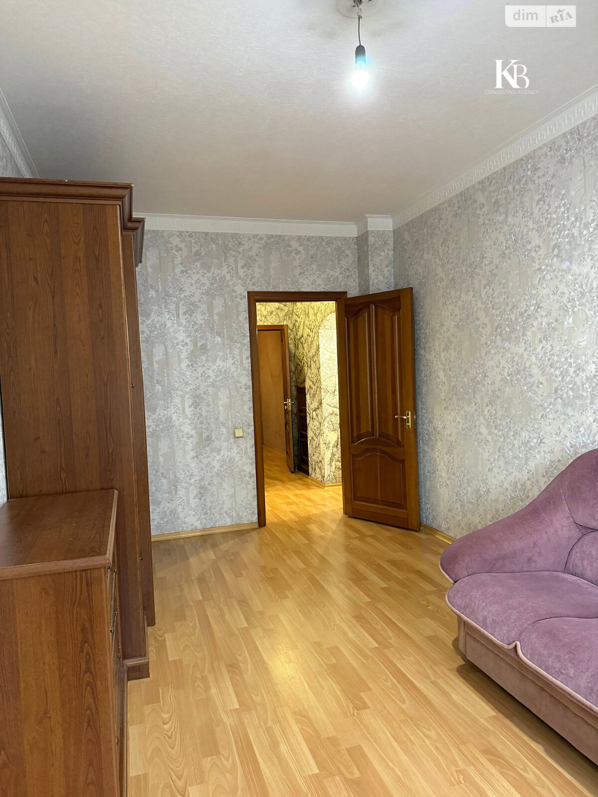 Продажа двухкомнатной квартиры в Днепре, на просп. Яворницкого Дмитрия 121, район Привокзальный фото 1 Продажа двухкомнатной квартиры в Днепре, на просп. Яворницкого Дмитрия 121, район Привокзальный фото 1