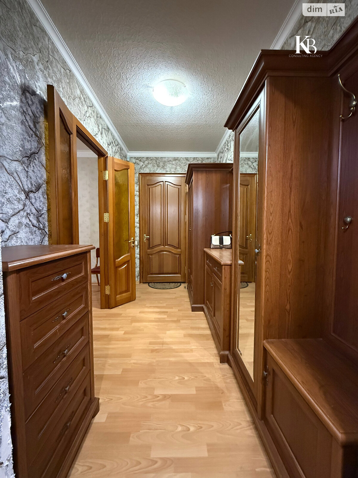 Продажа двухкомнатной квартиры в Днепре, на просп. Яворницкого Дмитрия 121, район Привокзальный фото 1 Продажа двухкомнатной квартиры в Днепре, на просп. Яворницкого Дмитрия 121, район Привокзальный фото 1