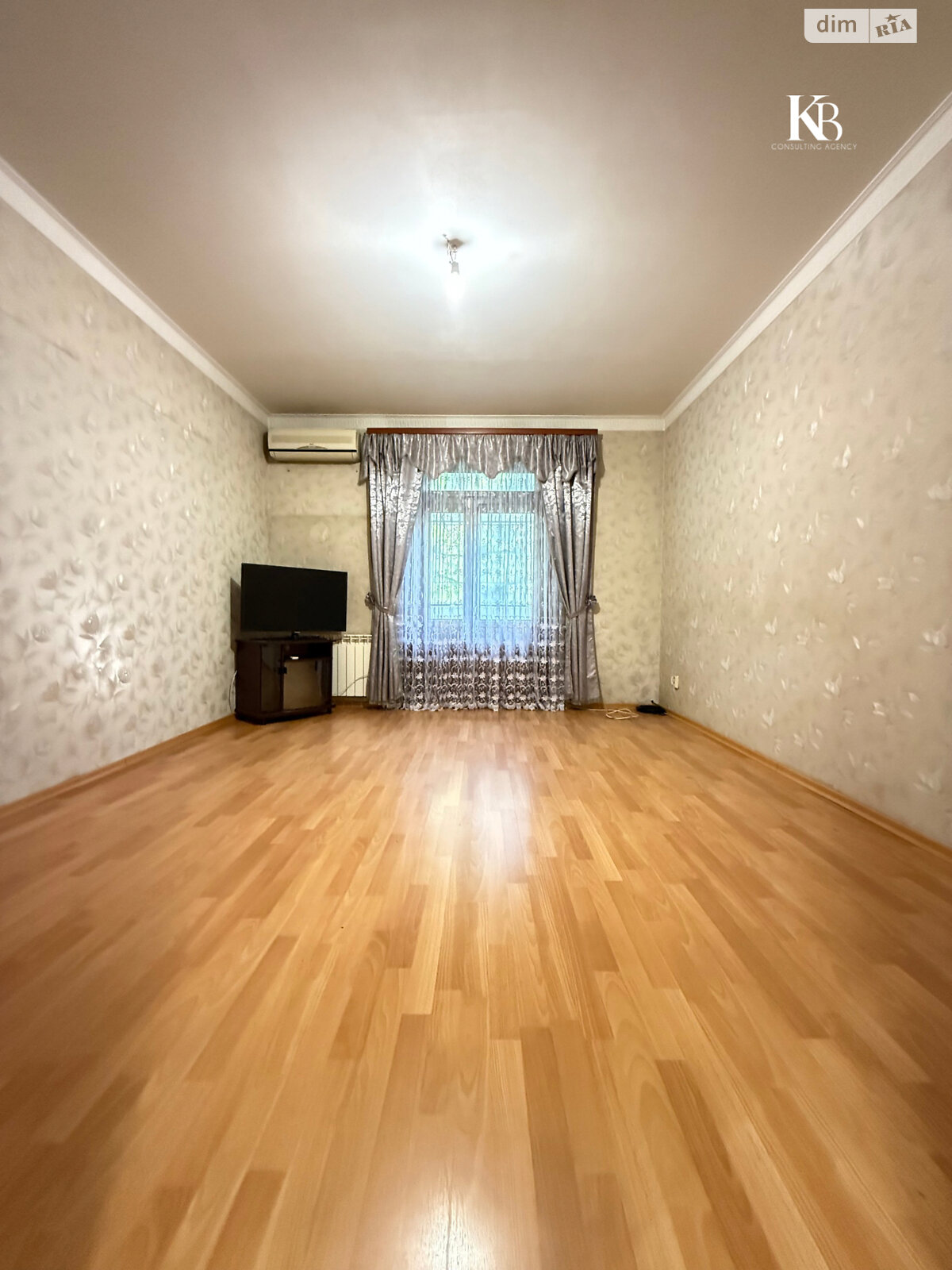 Продажа двухкомнатной квартиры в Днепре, на просп. Яворницкого Дмитрия 121, район Привокзальный фото 1 Продажа двухкомнатной квартиры в Днепре, на просп. Яворницкого Дмитрия 121, район Привокзальный фото 1