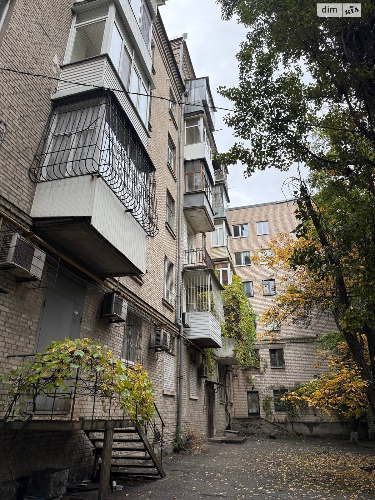 Продажа двухкомнатной квартиры в Днепре, на просп. Яворницкого Дмитрия 121, район Привокзальный фото 1 Продажа двухкомнатной квартиры в Днепре, на просп. Яворницкого Дмитрия 121, район Привокзальный фото 1