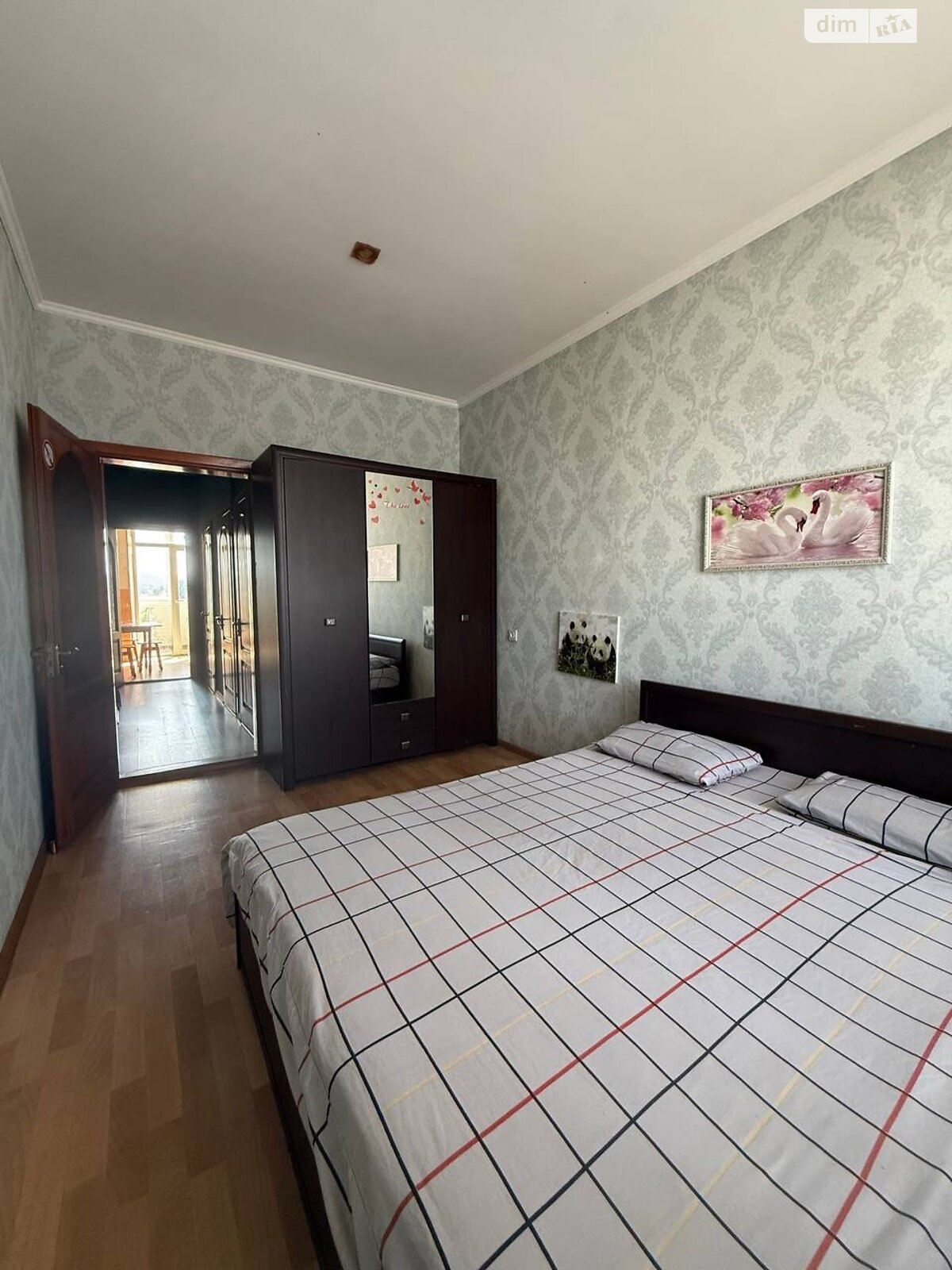 Продажа трехкомнатной квартиры в Днепре, на просп. Яворницкого Дмитрия 123, район Привокзальный фото 1