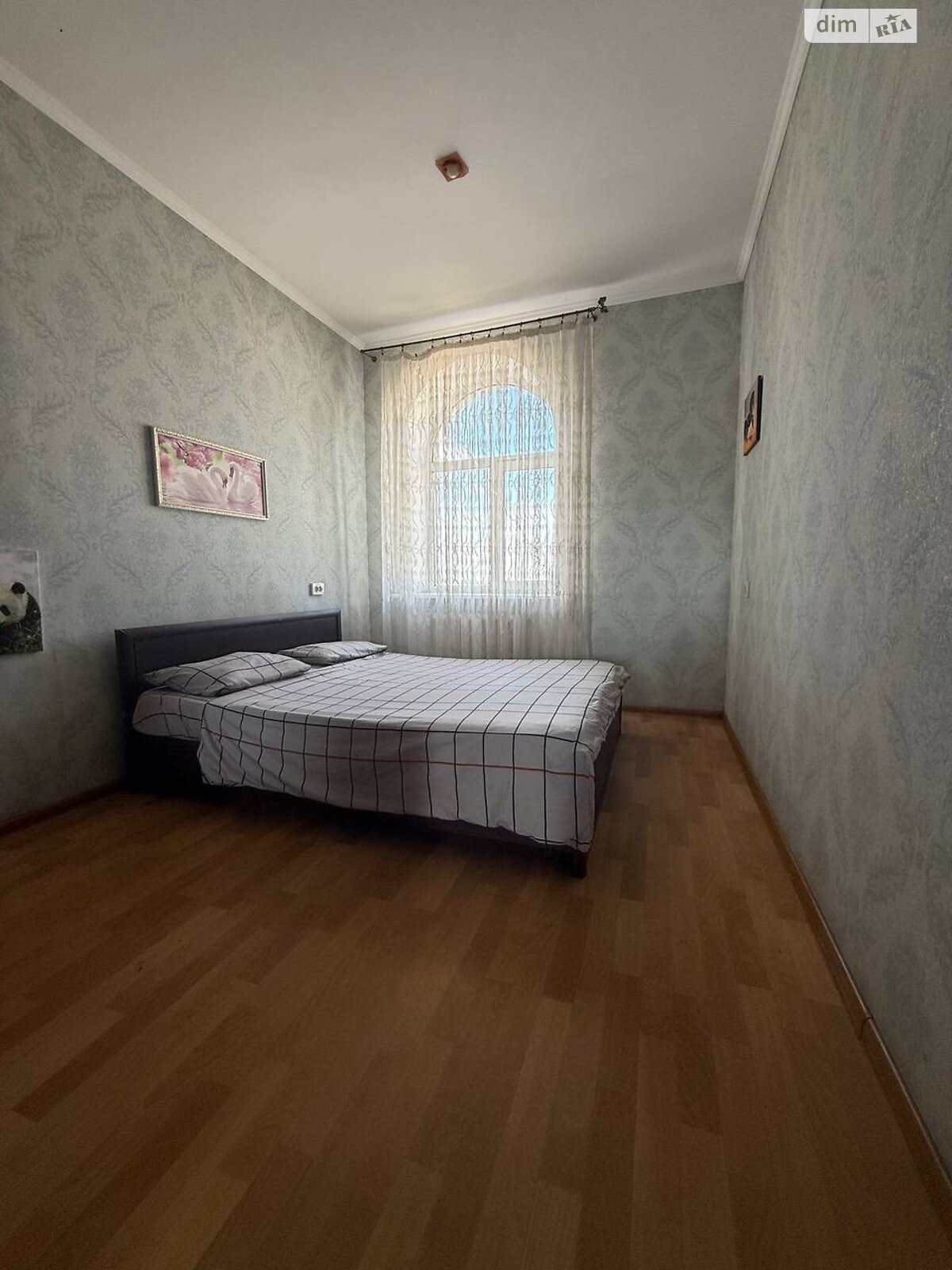 Продажа трехкомнатной квартиры в Днепре, на просп. Яворницкого Дмитрия 123, район Привокзальный фото 1