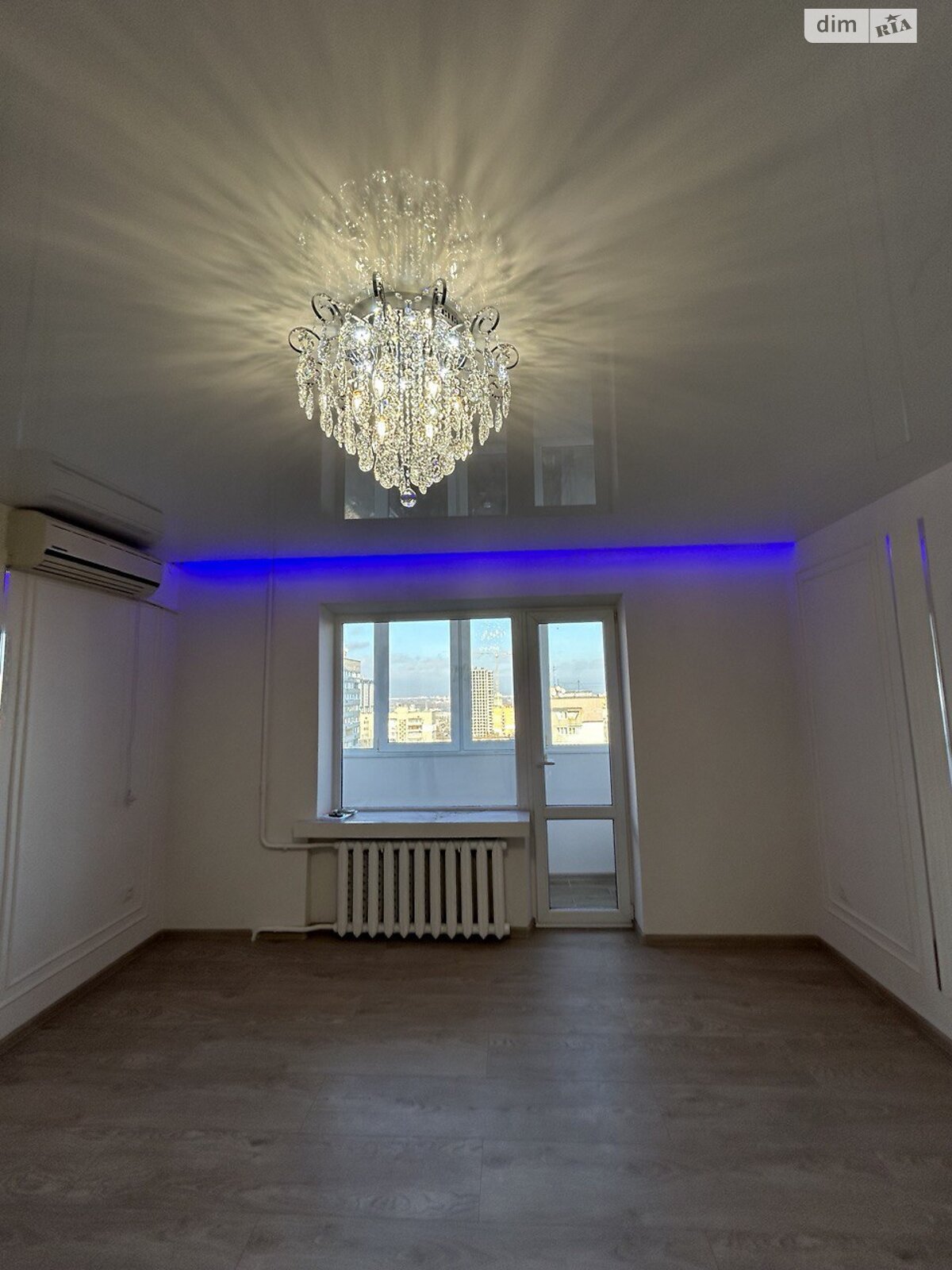 Продаж трикімнатної квартири в Дніпрі, на вул. Драгоманова Михайла 54, район Проспект Поля фото 1 Продаж трикімнатної квартири в Дніпрі, на вул. Драгоманова Михайла 54, район Проспект Поля фото 1