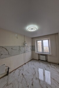 Продажа трехкомнатной квартиры в Днепре, на ул. Драгоманова Михаила 54, район Проспект Поля фото 2