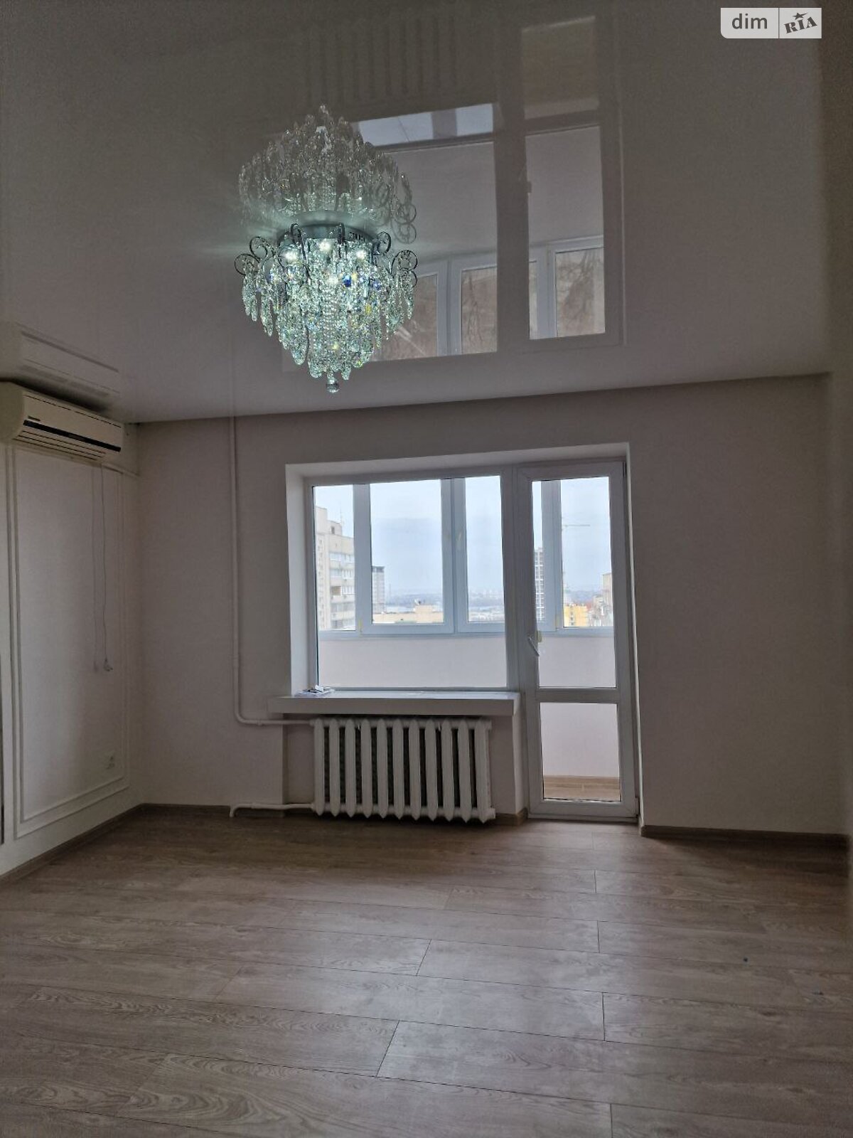 Продаж трикімнатної квартири в Дніпрі, на вул. Драгоманова Михайла 54, район Проспект Поля фото 1 Продаж трикімнатної квартири в Дніпрі, на вул. Драгоманова Михайла 54, район Проспект Поля фото 1