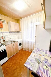 Продаж трикімнатної квартири в Дніпрі, на просп. Хмельницького Богдана 8, район Проспект Поля фото 2
