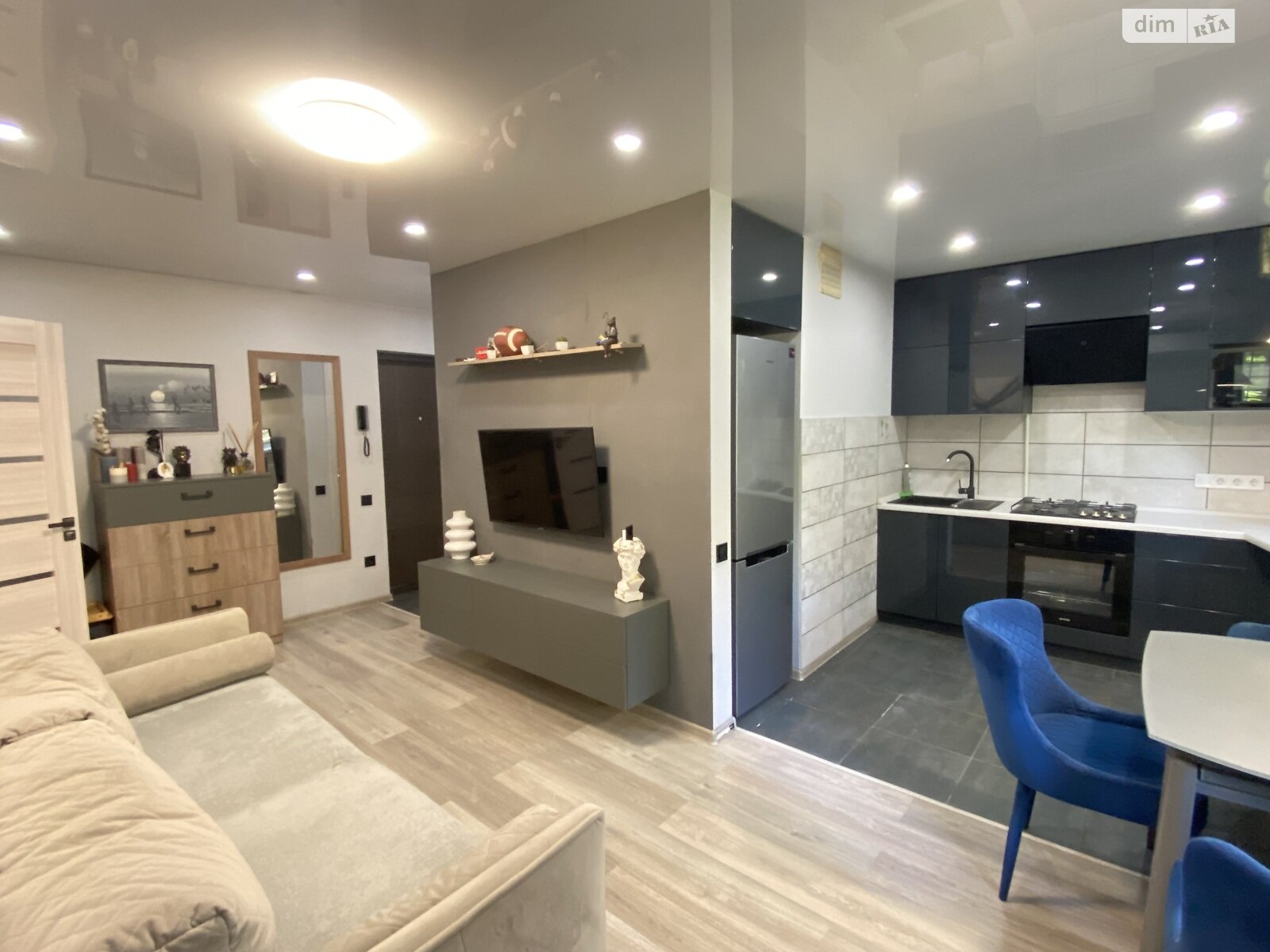 Продажа двухкомнатной квартиры в Днепре, на просп. Хмельницкого Богдана, район Проспект Поля фото 1