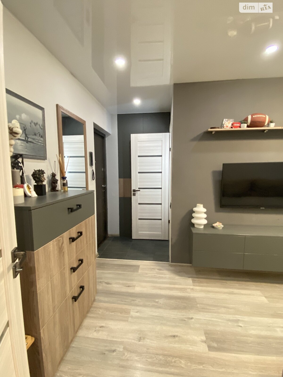 Продажа двухкомнатной квартиры в Днепре, на просп. Хмельницкого Богдана, район Проспект Поля фото 1