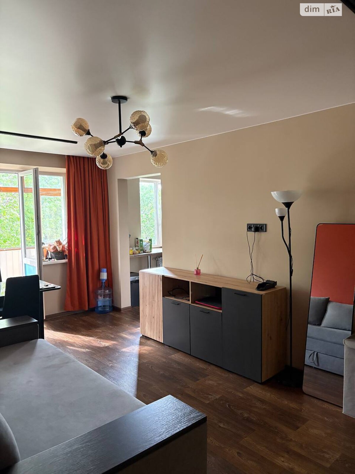 Продажа трехкомнатной квартиры в Днепре, на просп. Хмельницкого Богдана 4В, район Проспект Поля фото 1