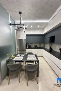 Продаж трикімнатної квартири в Дніпрі, на вул. Кулишівська 22, район Центральний фото 2