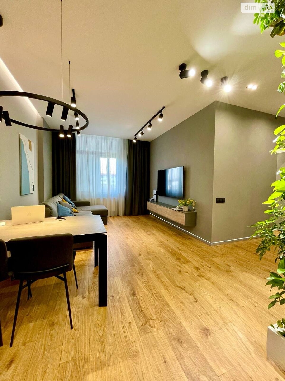 Продажа трехкомнатной квартиры в Днепре, на ул. Кулишивська 18, район Проспект Поля фото 1