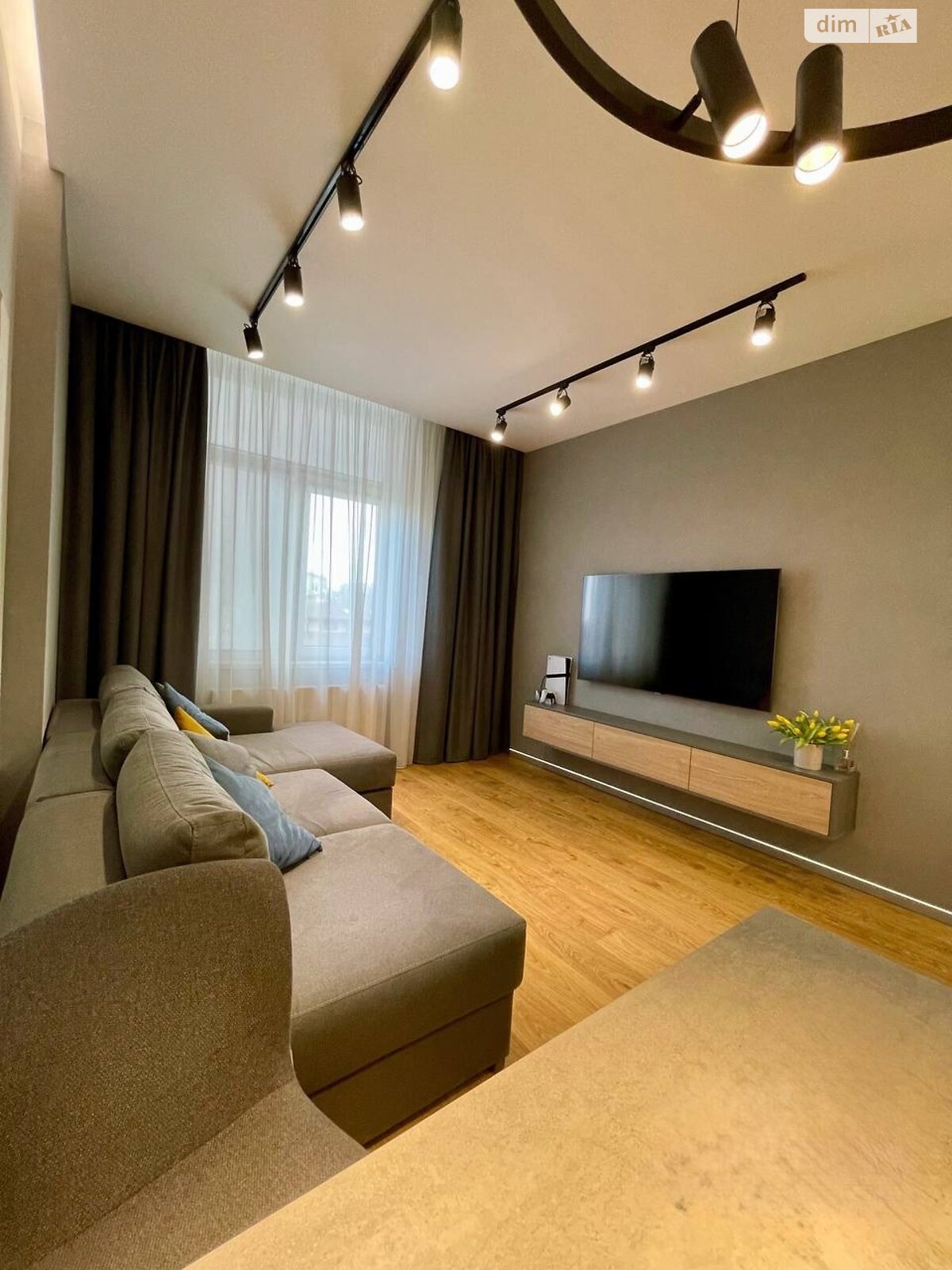 Продажа трехкомнатной квартиры в Днепре, на ул. Кулишивська 18, район Проспект Поля фото 1