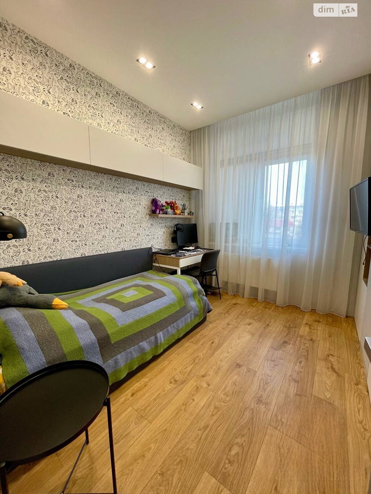 Продажа трехкомнатной квартиры в Днепре, на ул. Кулишивська 18, район Проспект Поля фото 1