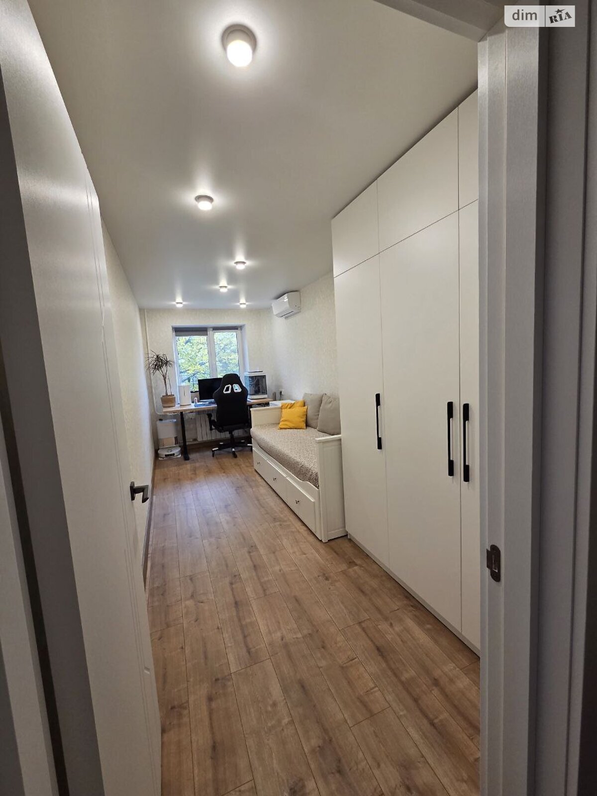 Продажа трехкомнатной квартиры в Днепре, на ул. Александра Щербакова, район Проспект Поля фото 1