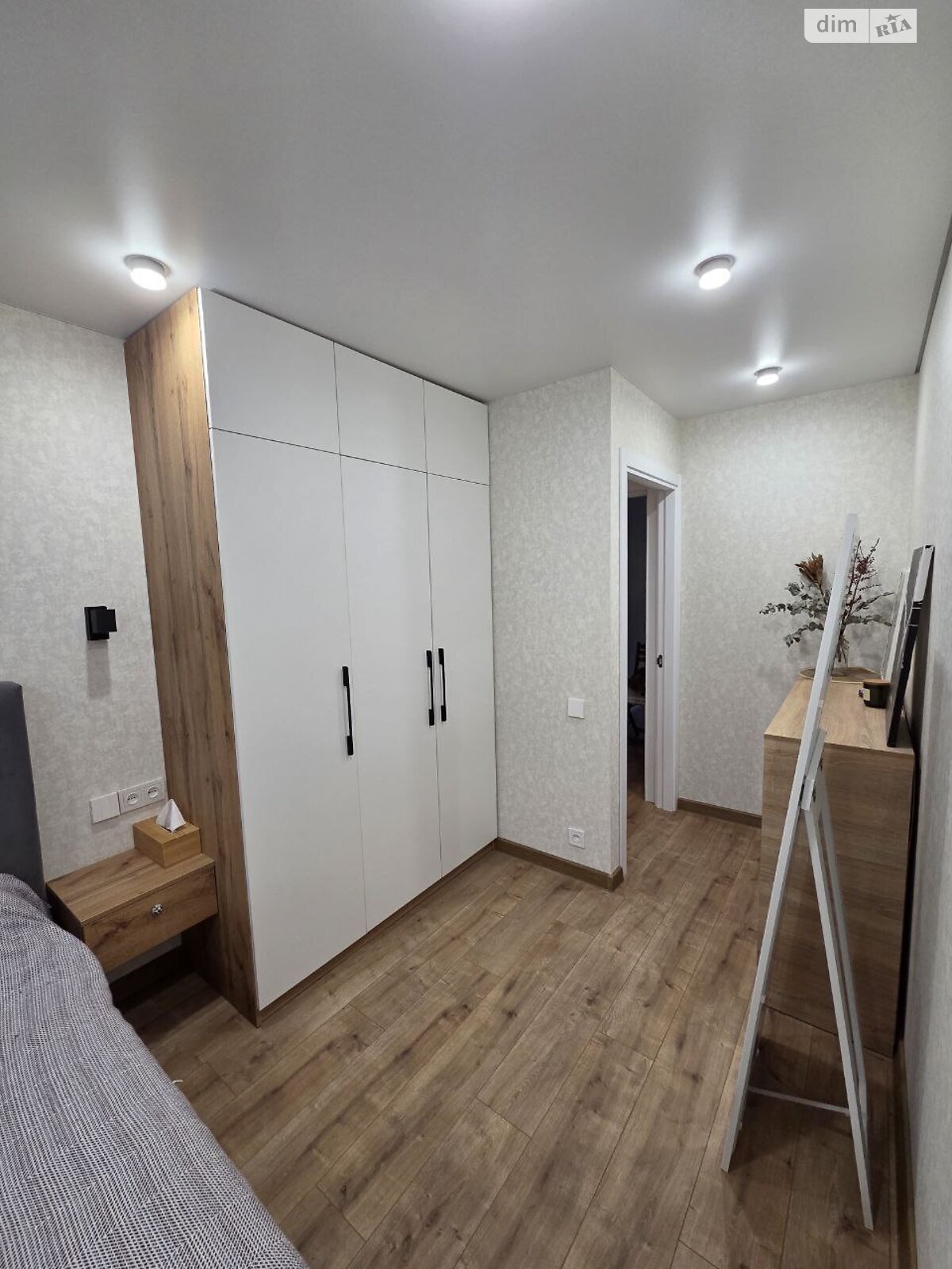 Продажа трехкомнатной квартиры в Днепре, на ул. Александра Щербакова, район Проспект Поля фото 1