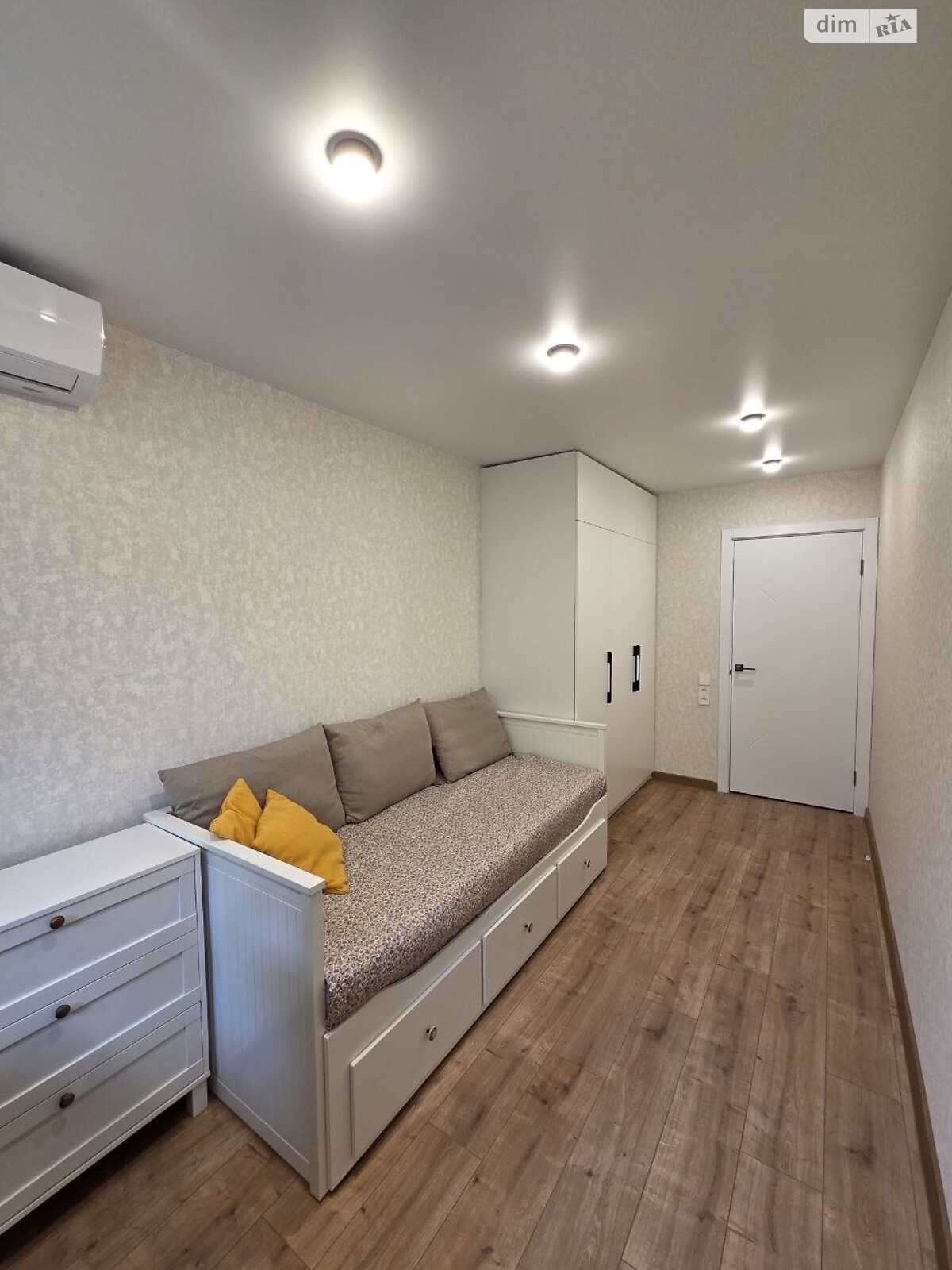 Продажа трехкомнатной квартиры в Днепре, на ул. Александра Щербакова, район Проспект Поля фото 1