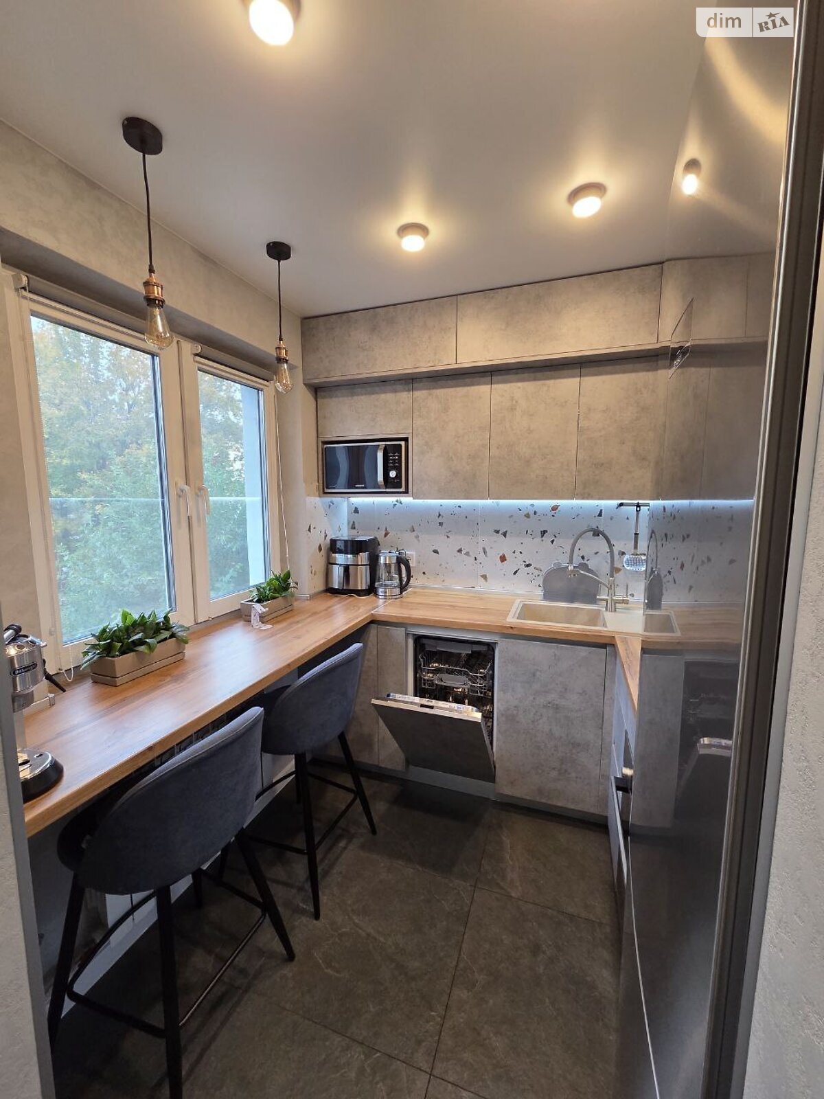 Продажа трехкомнатной квартиры в Днепре, на ул. Александра Щербакова, район Проспект Поля фото 1