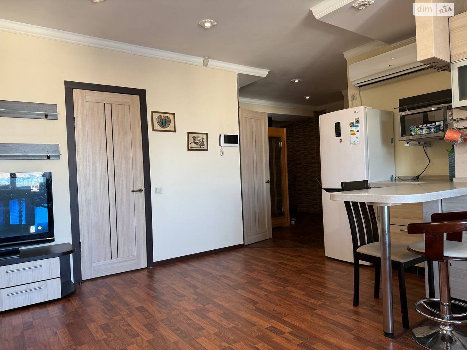 Продажа двухкомнатной квартиры в Днепре, на просп. Поля Александра 27Д, район Проспект Поля фото 1 Продажа двухкомнатной квартиры в Днепре, на просп. Поля Александра 27Д, район Проспект Поля фото 1