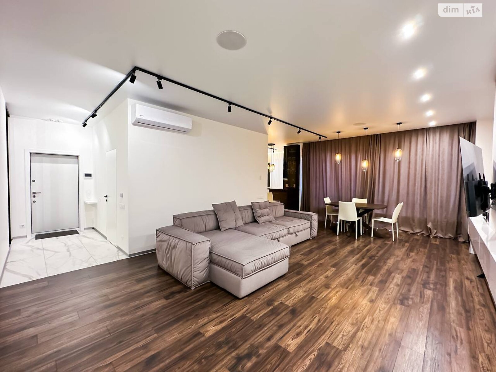 Продажа трехкомнатной квартиры в Днепре, на просп. Поля Александра 16, район Проспект Поля фото 1 Продажа трехкомнатной квартиры в Днепре, на просп. Поля Александра 16, район Проспект Поля фото 1