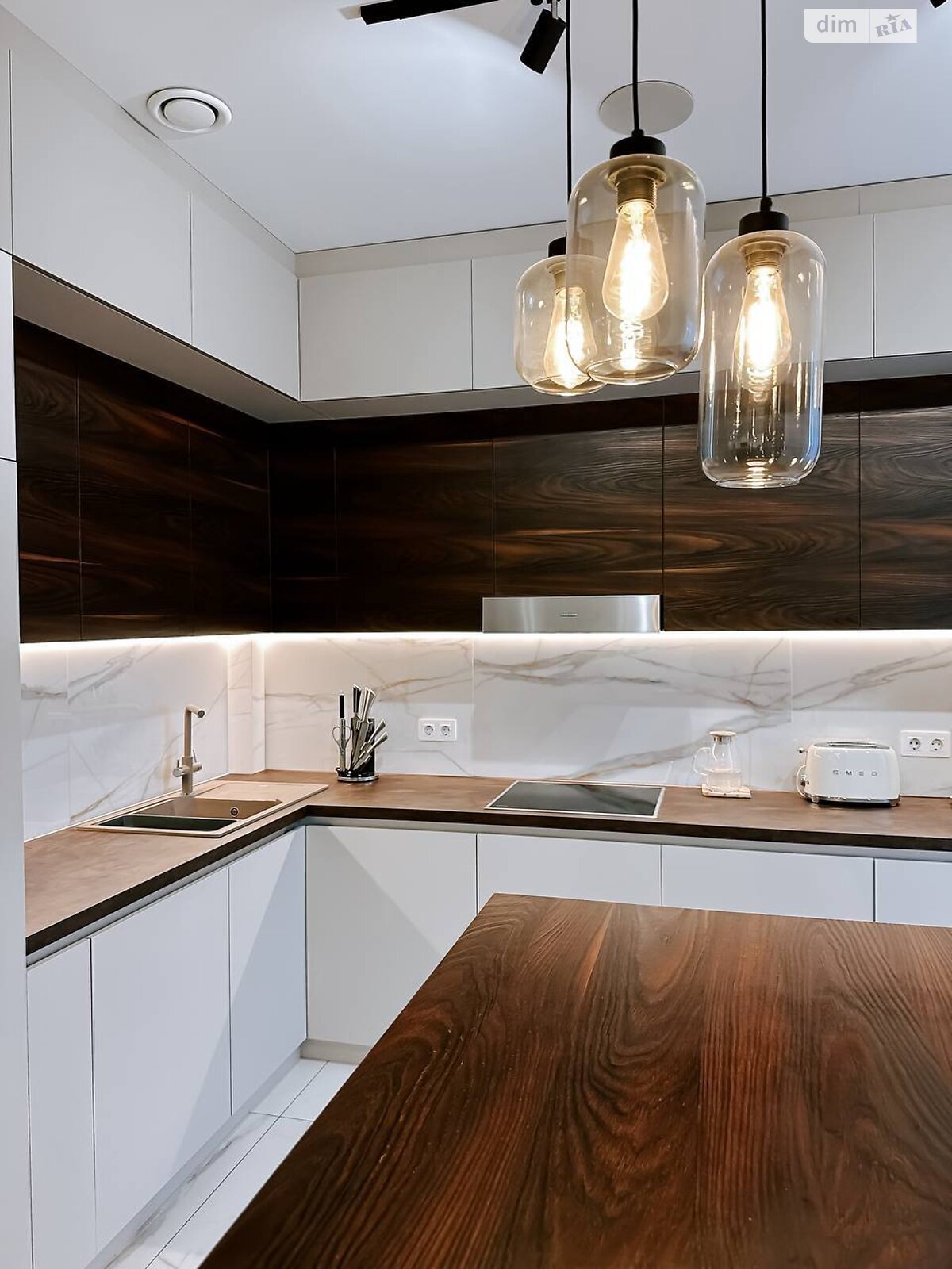 Продажа трехкомнатной квартиры в Днепре, на просп. Поля Александра 16, район Проспект Поля фото 1 Продажа трехкомнатной квартиры в Днепре, на просп. Поля Александра 16, район Проспект Поля фото 1