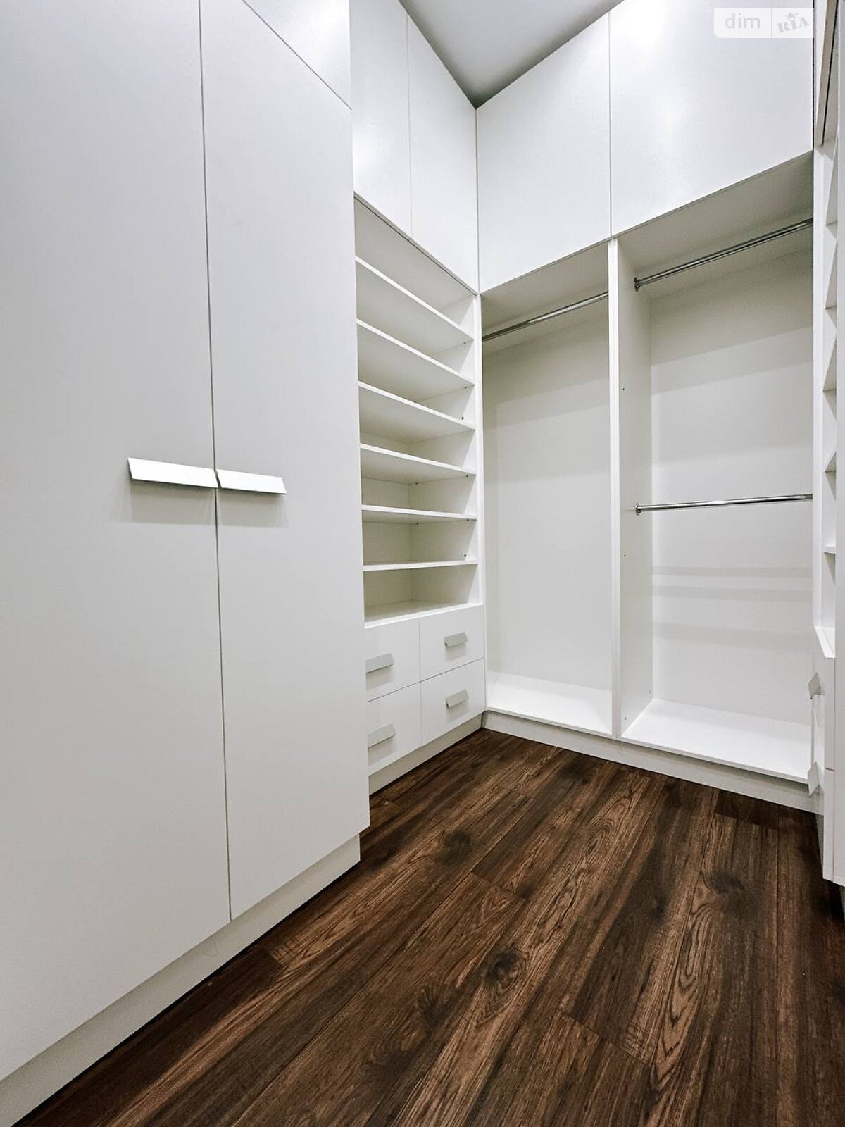 Продажа трехкомнатной квартиры в Днепре, на просп. Поля Александра 16, район Проспект Поля фото 1 Продажа трехкомнатной квартиры в Днепре, на просп. Поля Александра 16, район Проспект Поля фото 1