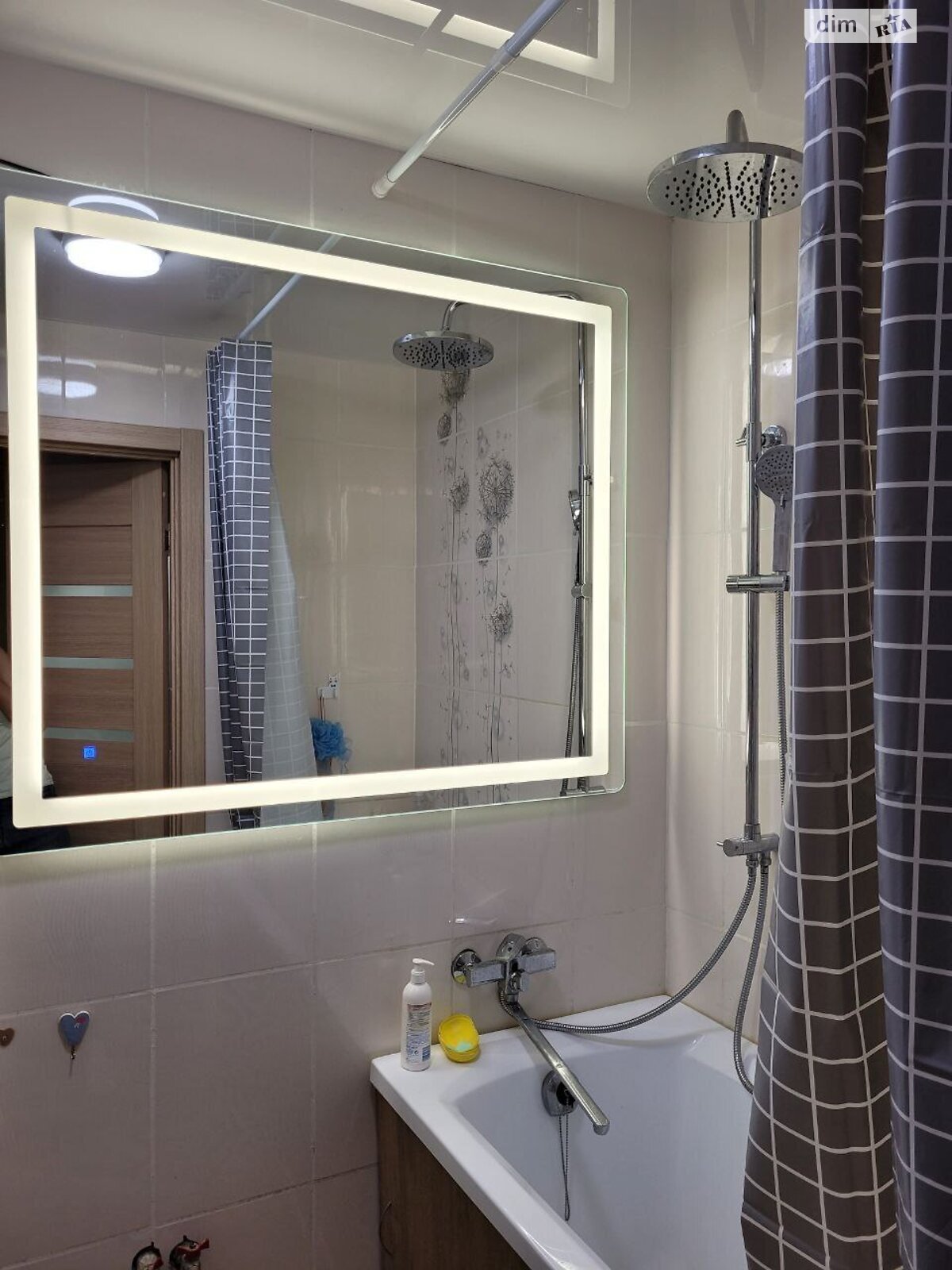 Продажа трехкомнатной квартиры в Днепре, на просп. Поля Александра 24, район Проспект Поля фото 1