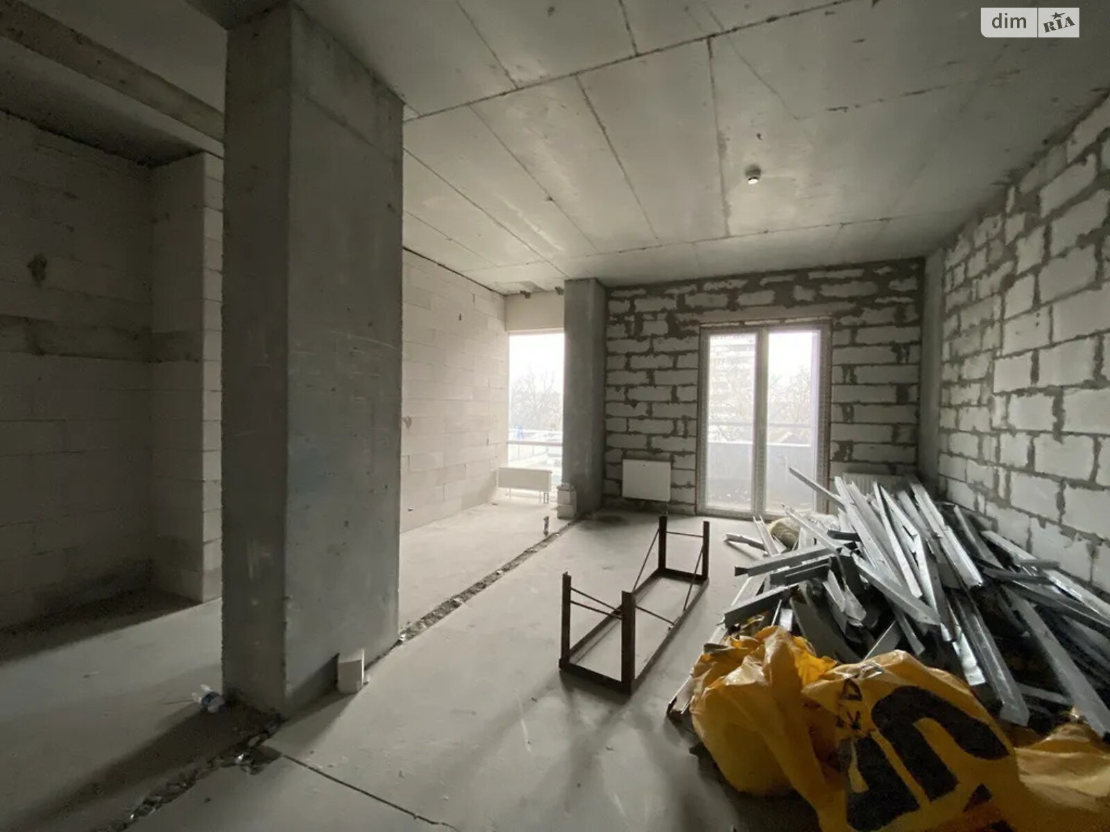 Продажа трехкомнатной квартиры в Днепре, на просп. Поля Александра 16, район Проспект Поля фото 1