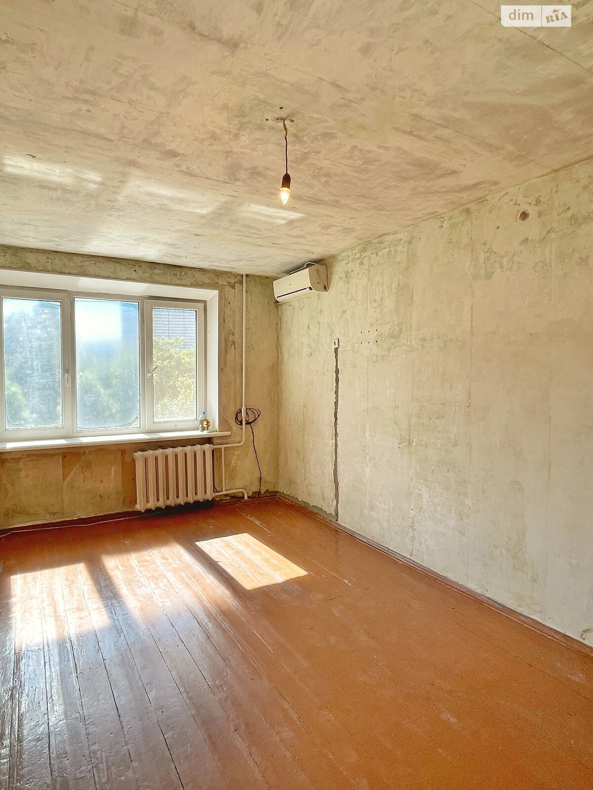 Продажа трехкомнатной квартиры в Днепре, на просп. Поля Александра 17, район Центральный фото 1