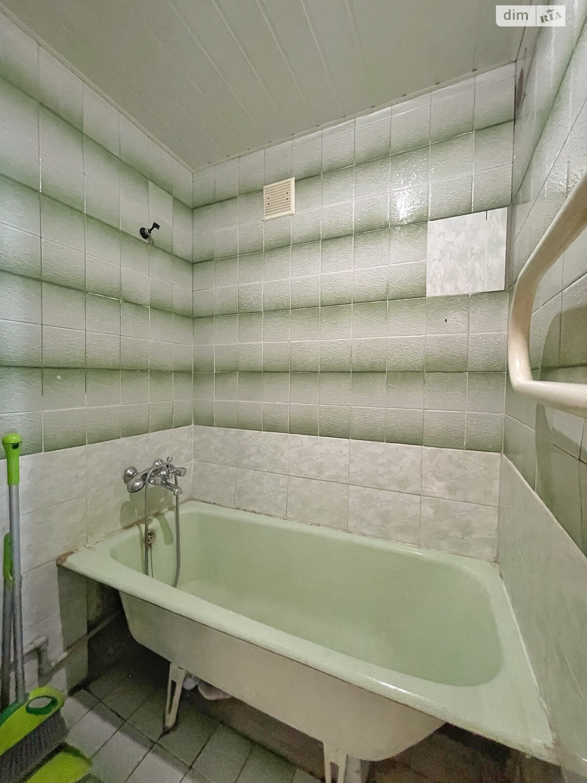 Продажа трехкомнатной квартиры в Днепре, на просп. Поля Александра 17, район Центральный фото 1