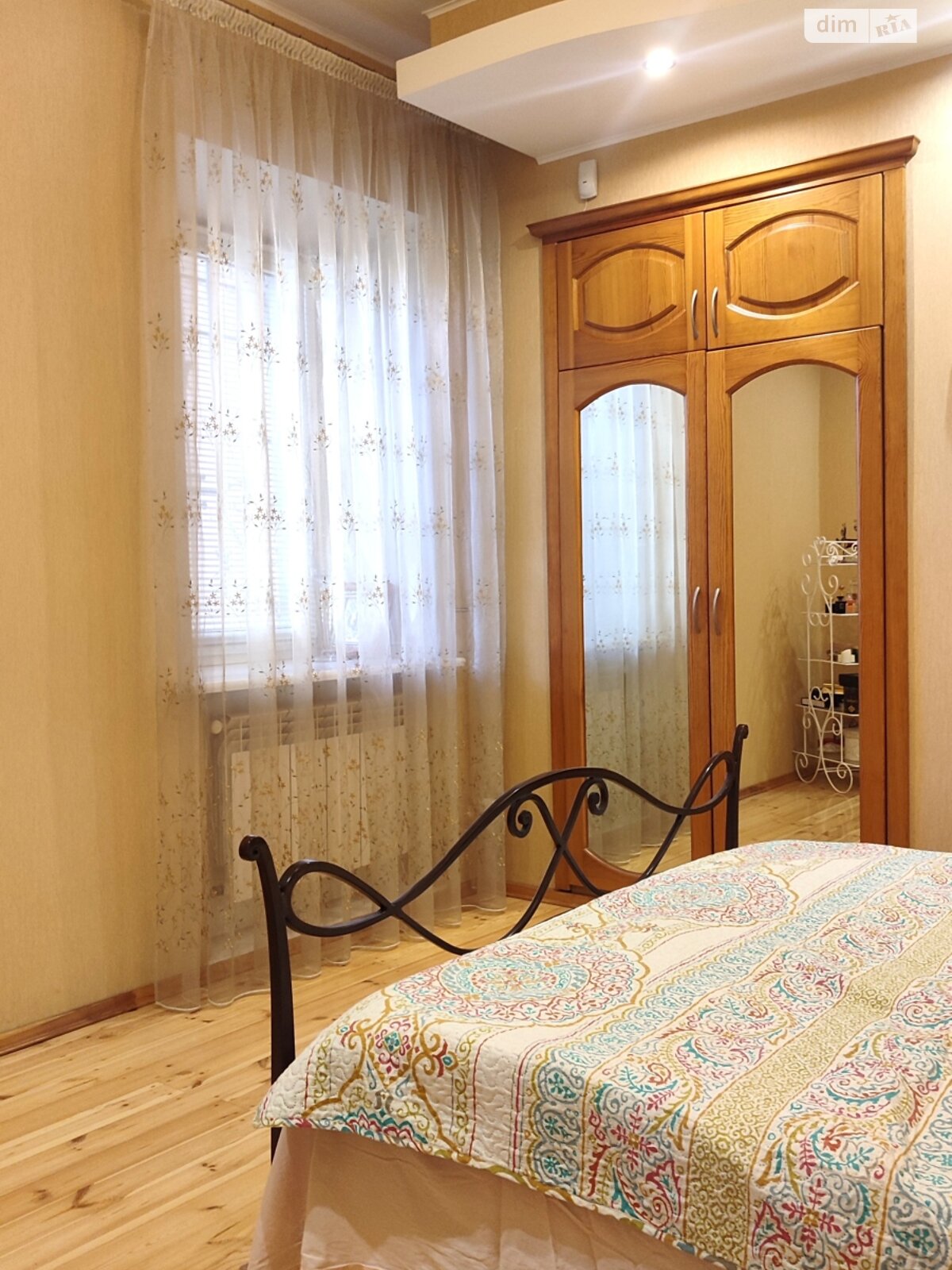 Продажа трехкомнатной квартиры в Днепре, на ул. Святослава Храброго, район Проспект Поля фото 1