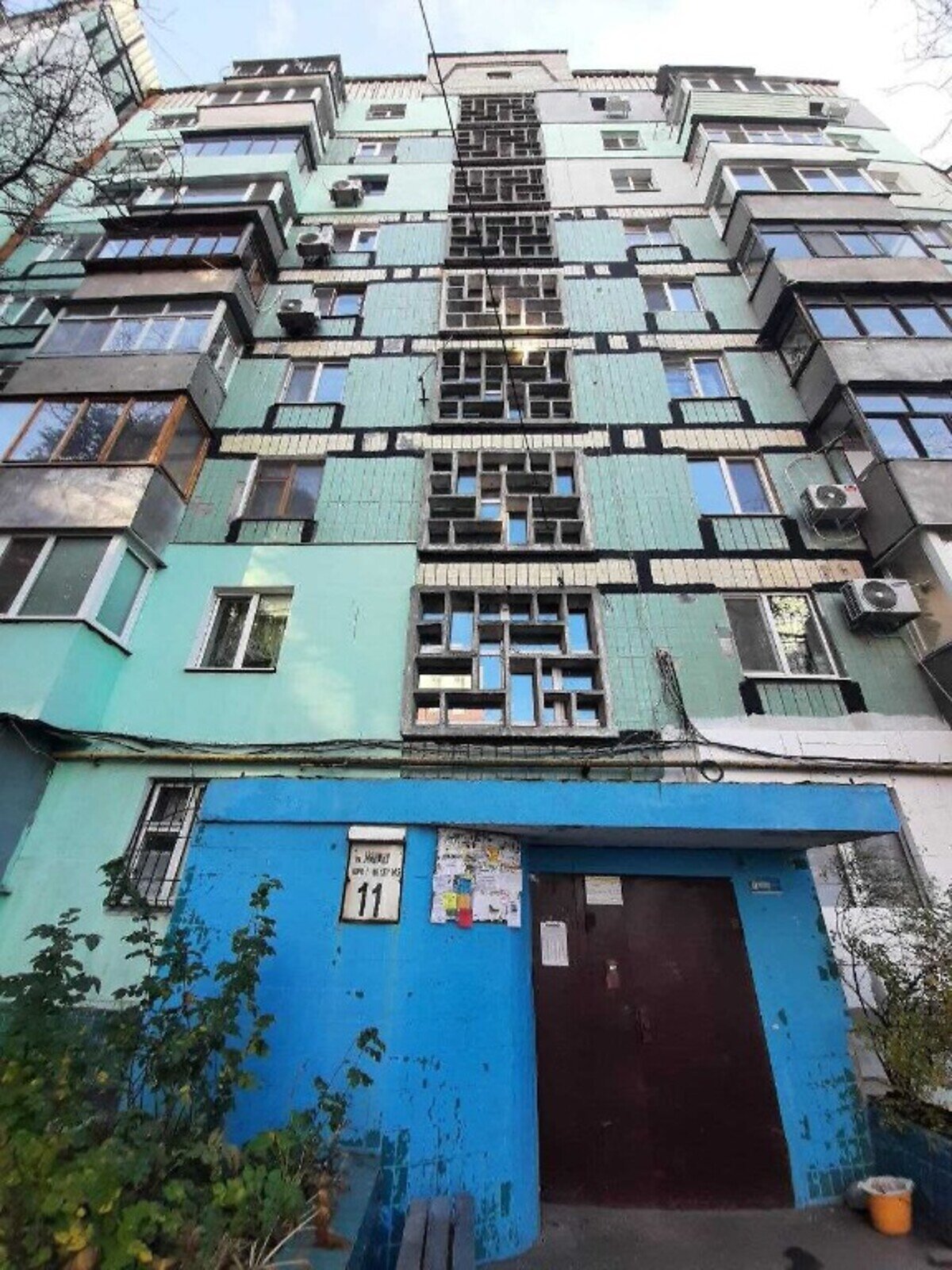 Продаж трикімнатної квартири в Дніпрі, на вул. Шнеєрсона Менахем-Мендл 11, район Проспект Поля (Верх і Низ Кірова) фото 1