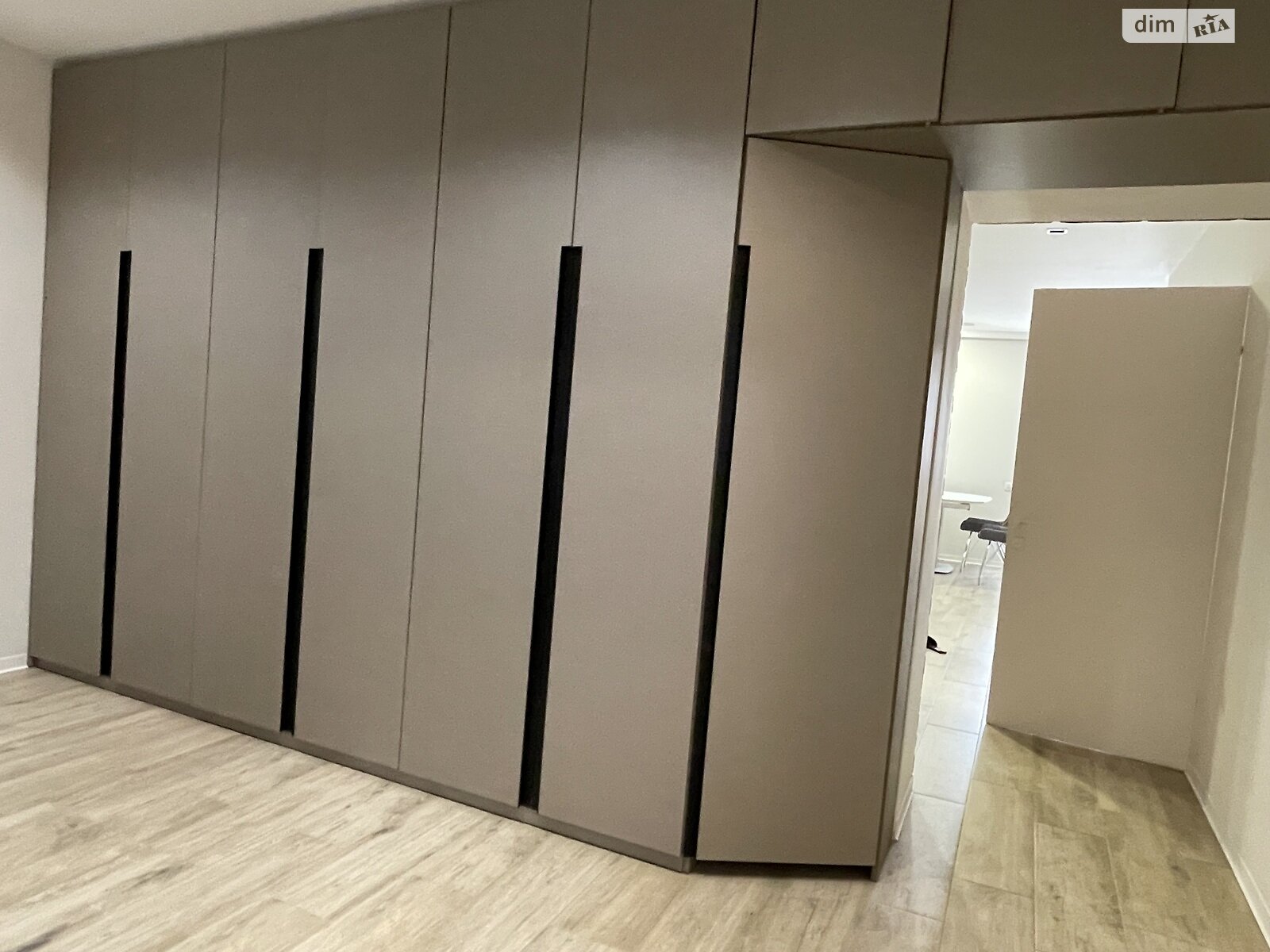 Продаж трикімнатної квартири в Дніпрі, на вул. Антоновича Володимира 36Б, район undefined фото 1 Продаж трикімнатної квартири в Дніпрі, на вул. Антоновича Володимира 36Б, район undefined фото 1