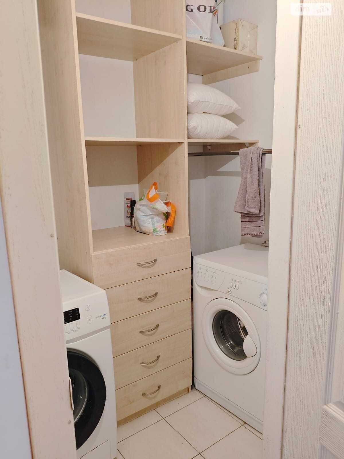 Продажа однокомнатной квартиры в Днепре, на ул. Антоновича Владимира 4, район Центральный фото 1