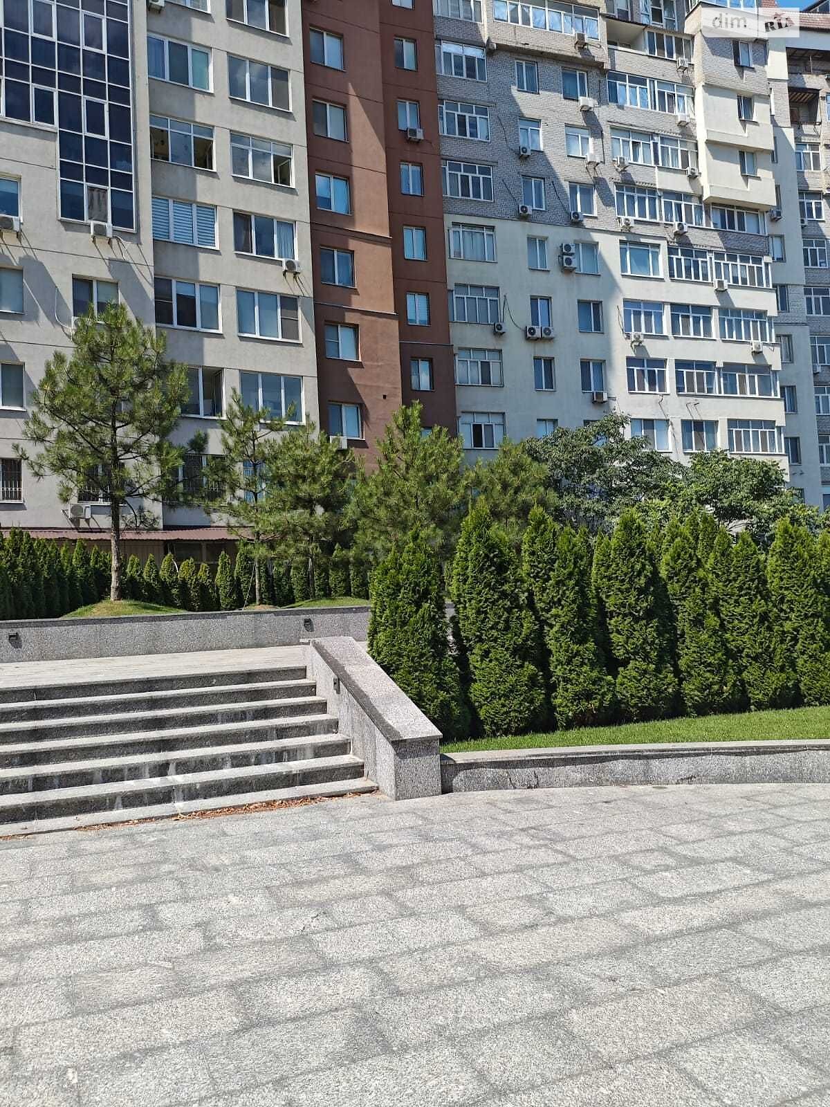 Продажа однокомнатной квартиры в Днепре, на ул. Антоновича Владимира 4, район Центральный фото 1