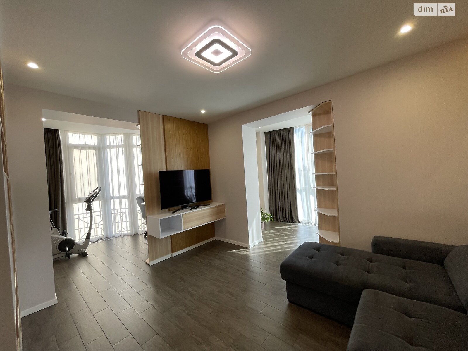 Продажа двухкомнатной квартиры в Днепре, на ул. Антоновича Владимира 36Д, район undefined фото 1