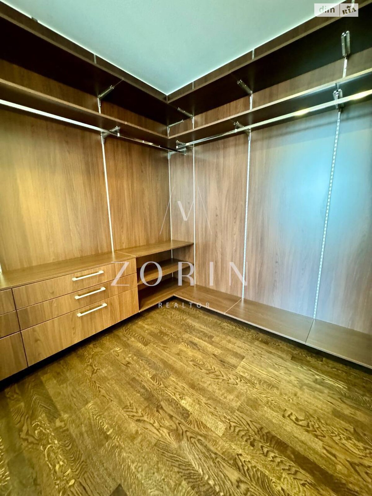 Продажа трехкомнатной квартиры в Днепре, на просп. Леси Украинки 11А, район undefined фото 1 Продажа трехкомнатной квартиры в Днепре, на просп. Леси Украинки 11А, район undefined фото 1
