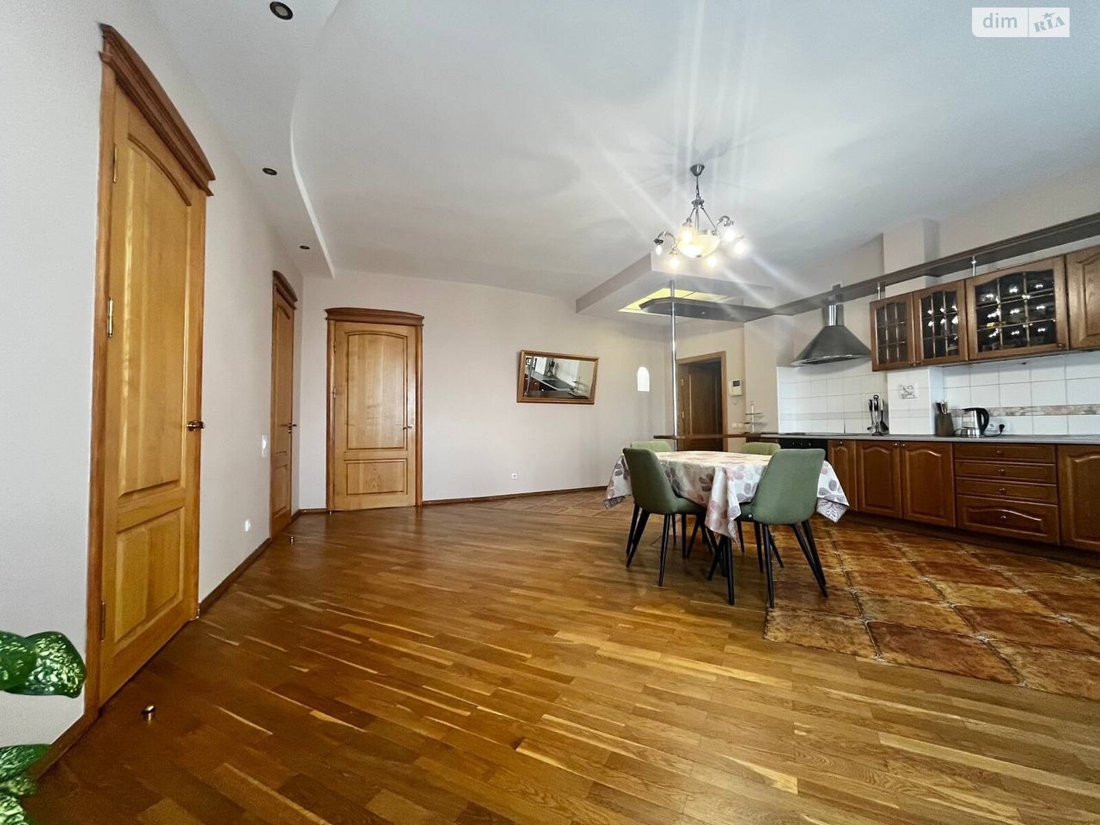 Продажа трехкомнатной квартиры в Днепре, на просп. Леси Украинки 13, район undefined фото 1 Продажа трехкомнатной квартиры в Днепре, на просп. Леси Украинки 13, район undefined фото 1