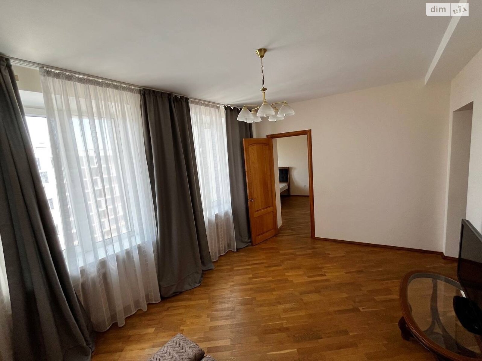 Продажа трехкомнатной квартиры в Днепре, на просп. Леси Украинки 13, район undefined фото 1 Продажа трехкомнатной квартиры в Днепре, на просп. Леси Украинки 13, район undefined фото 1