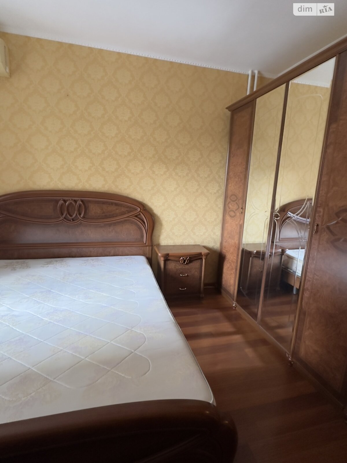 Продажа трехкомнатной квартиры в Днепре, на просп. Леси Украинки 15, фото 1