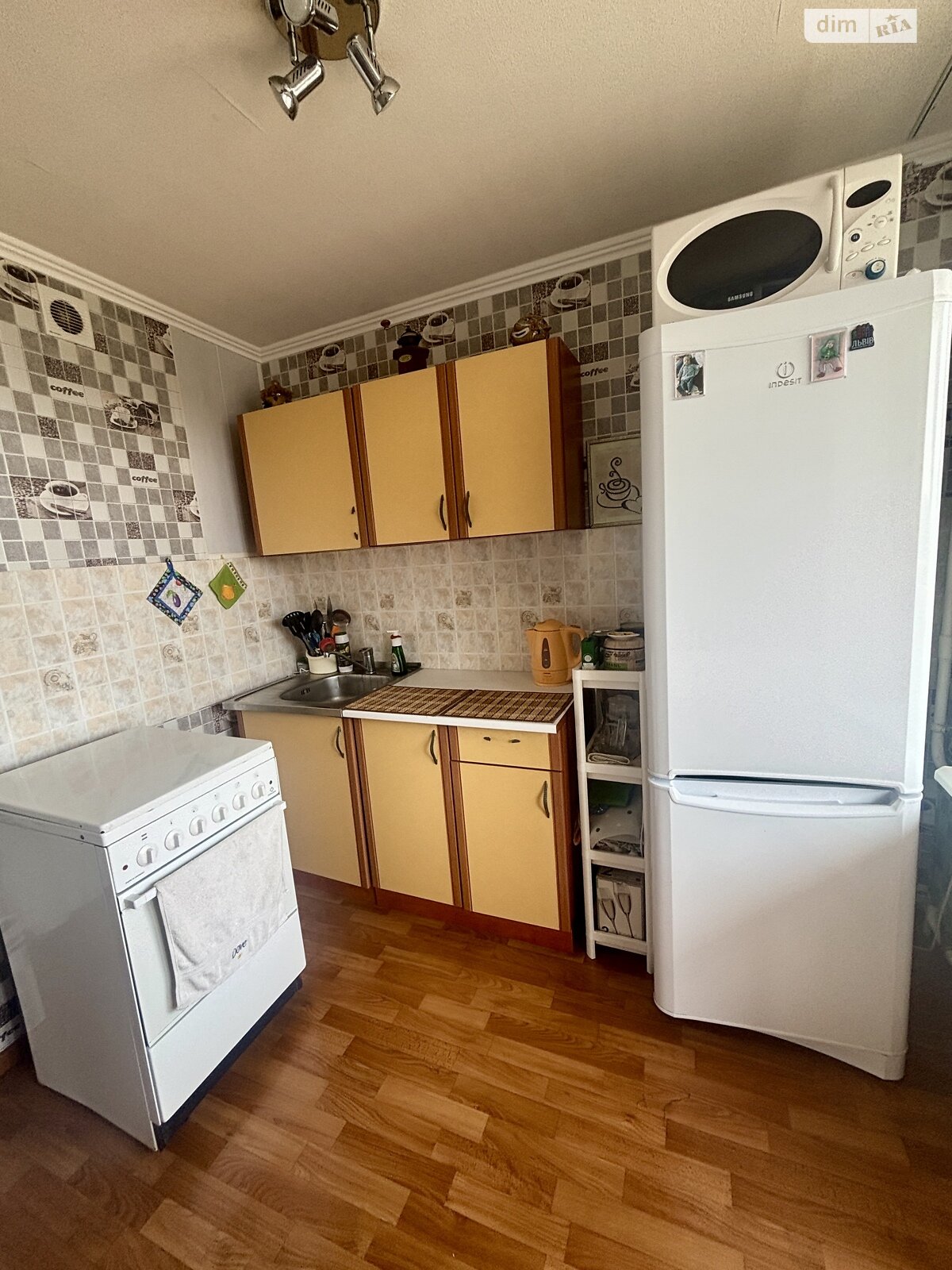 Продаж однокімнатної квартири в Дніпрі, на вул. Дмитра Кедріна 49, район Робоча фото 1 Продаж однокімнатної квартири в Дніпрі, на вул. Дмитра Кедріна 49, район Робоча фото 1