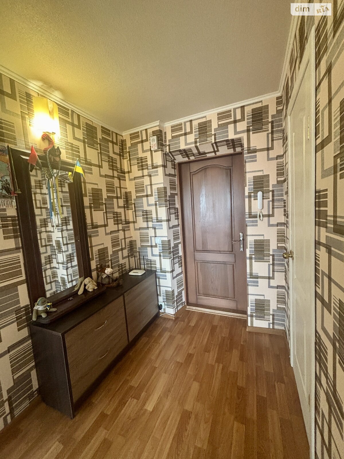 Продаж однокімнатної квартири в Дніпрі, на вул. Дмитра Кедріна 49, район Робоча фото 1 Продаж однокімнатної квартири в Дніпрі, на вул. Дмитра Кедріна 49, район Робоча фото 1