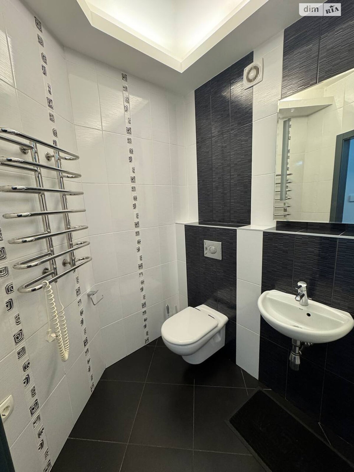 Продаж двокімнатної квартири в Дніпрі, на вул. Національної Гвардії 5, район Робоча фото 1 Продаж двокімнатної квартири в Дніпрі, на вул. Національної Гвардії 5, район Робоча фото 1