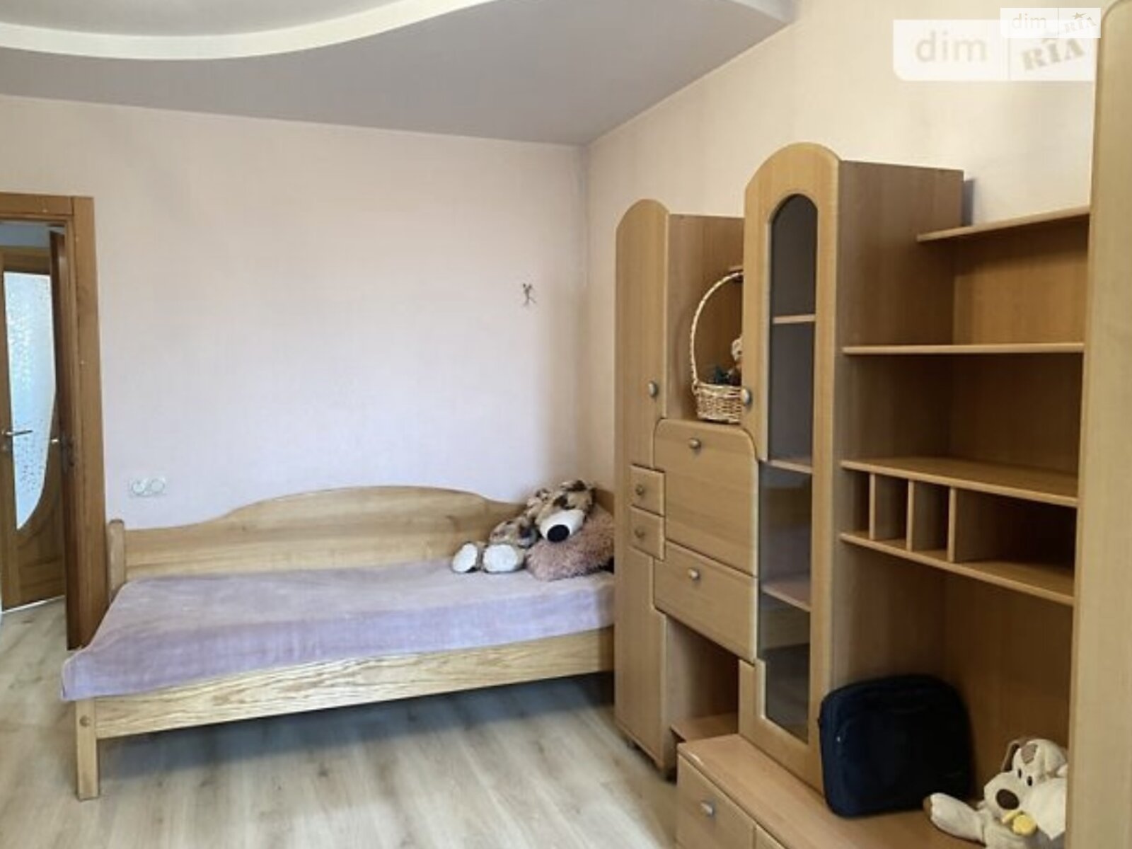 Продаж трикімнатної квартири в Дніпрі, на вул. Робоча 18, район Робоча фото 1 Продаж трикімнатної квартири в Дніпрі, на вул. Робоча 18, район Робоча фото 1