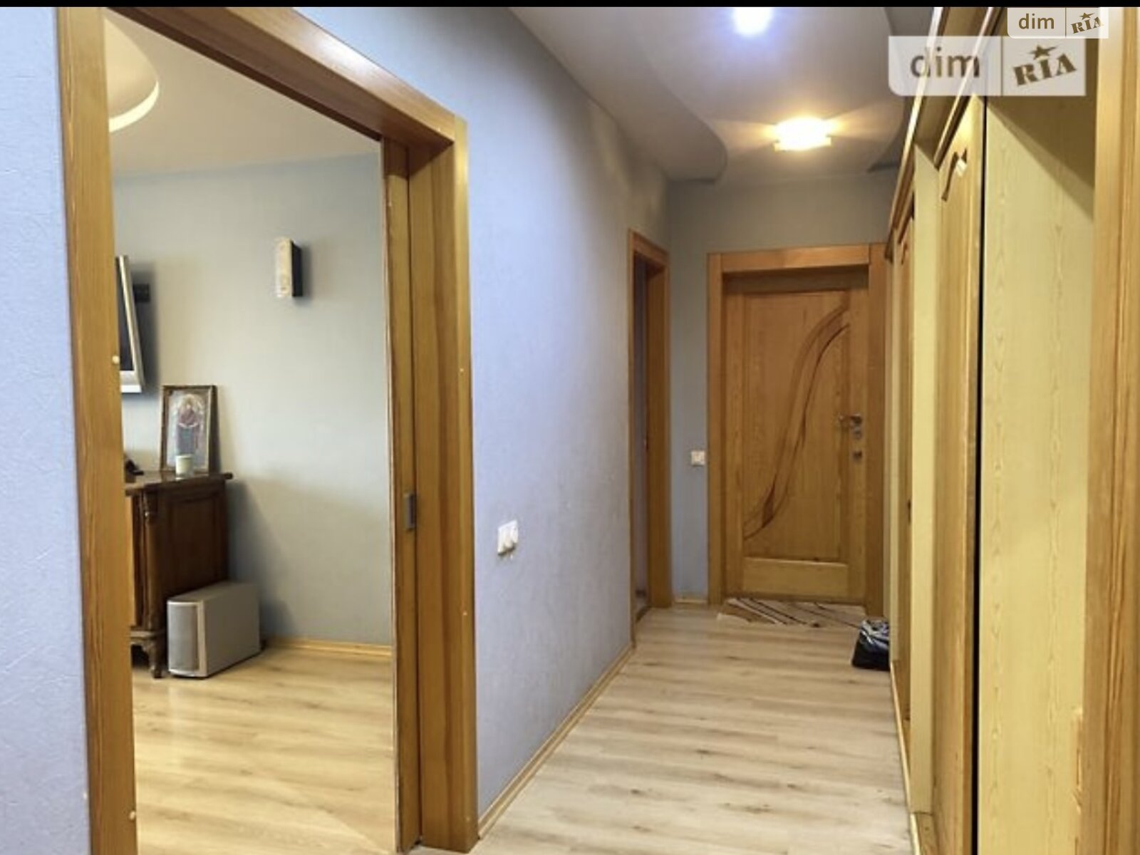 Продаж трикімнатної квартири в Дніпрі, на вул. Робоча 18, район Робоча фото 1 Продаж трикімнатної квартири в Дніпрі, на вул. Робоча 18, район Робоча фото 1