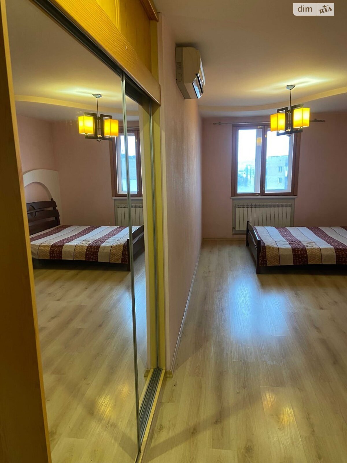 Продажа трехкомнатной квартиры в Днепре, на ул. Рабочая 18, район Рабочая фото 1 Продажа трехкомнатной квартиры в Днепре, на ул. Рабочая 18, район Рабочая фото 1