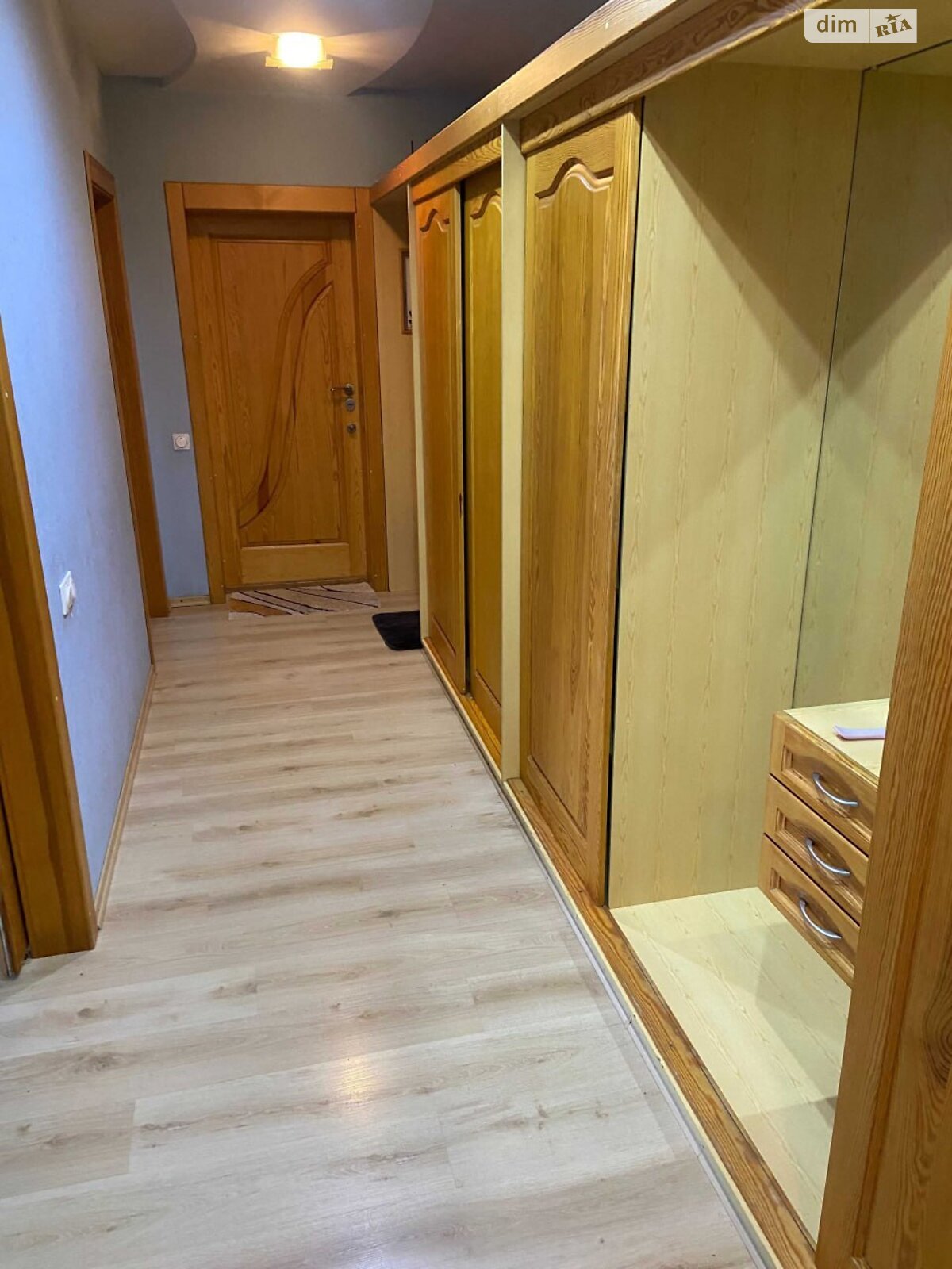 Продажа трехкомнатной квартиры в Днепре, на ул. Рабочая 18, район Рабочая фото 1 Продажа трехкомнатной квартиры в Днепре, на ул. Рабочая 18, район Рабочая фото 1