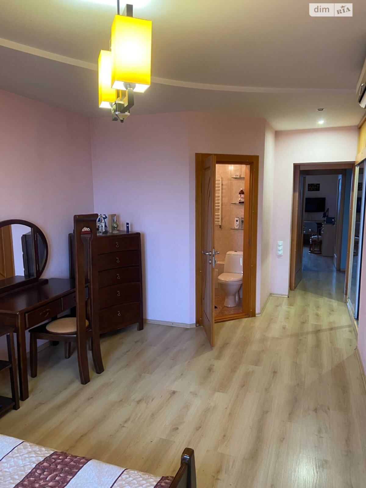 Продажа трехкомнатной квартиры в Днепре, на ул. Рабочая 18, район Рабочая фото 1 Продажа трехкомнатной квартиры в Днепре, на ул. Рабочая 18, район Рабочая фото 1