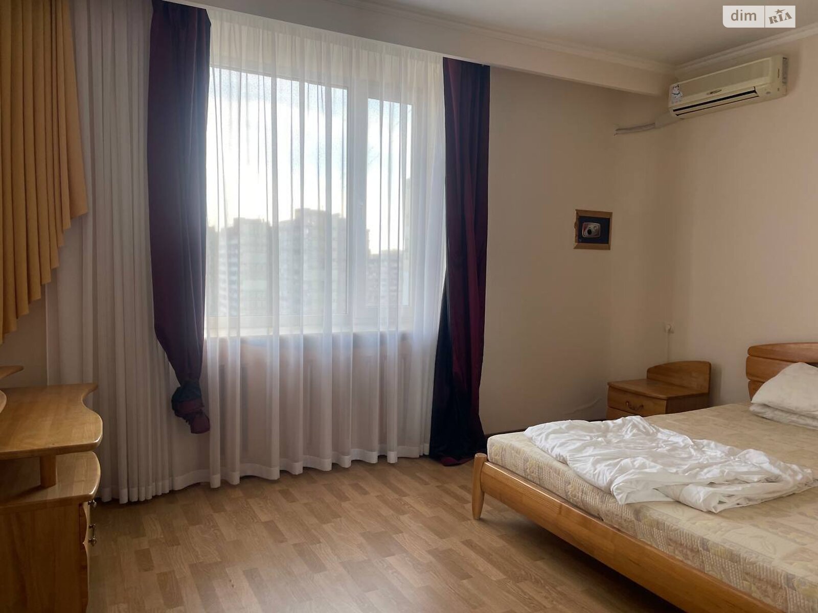 Продажа трехкомнатной квартиры в Днепре, на ул. Рабочая 146, район Рабочая фото 1 Продажа трехкомнатной квартиры в Днепре, на ул. Рабочая 146, район Рабочая фото 1