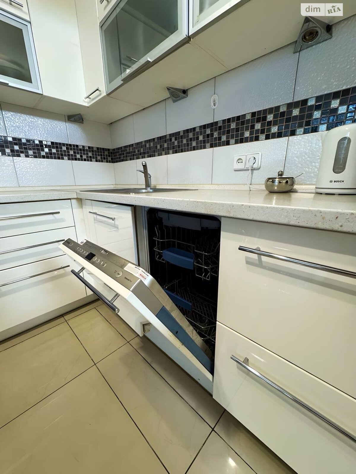 Продажа трехкомнатной квартиры в Днепре, на ул. Рабочая 154, район Рабочая фото 1